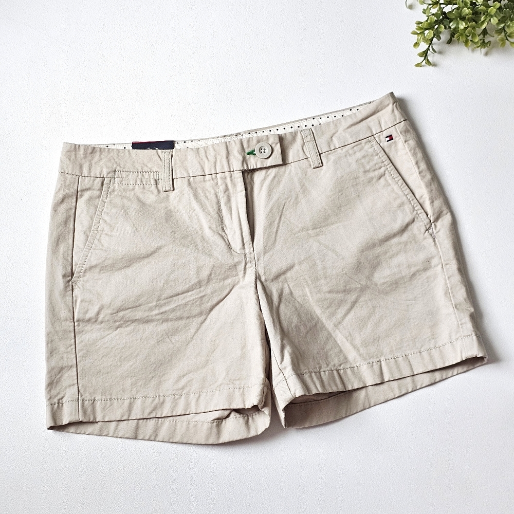 Tommy Hilfiger Women’s Shore Khaki Chino Shorts Size 8 NWT Classic Preppy